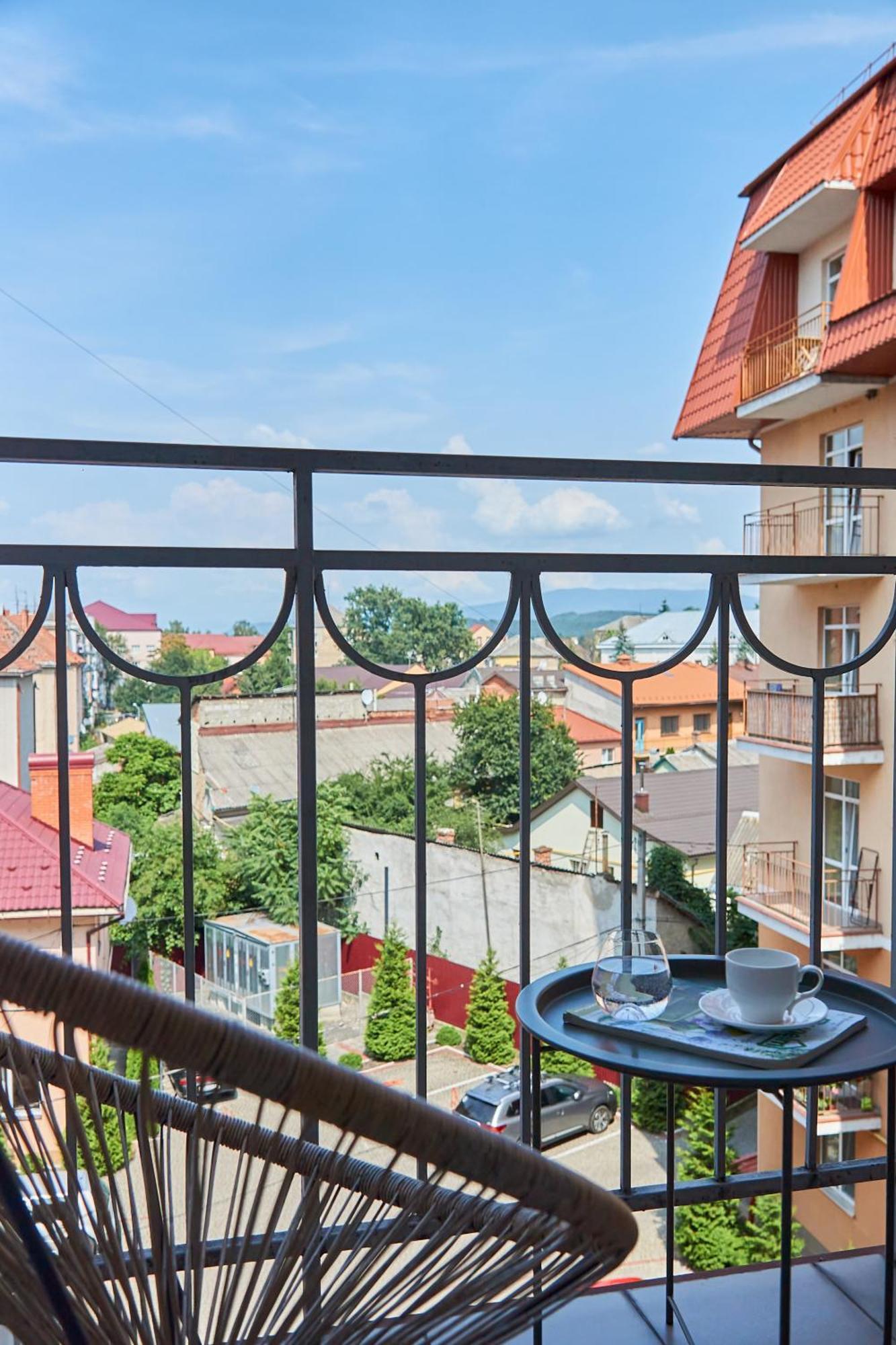 Lux Apartment Mukačevo Exteriér fotografie